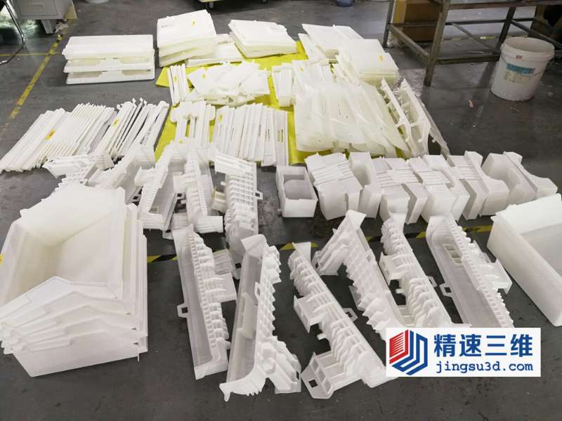 塑膠產(chǎn)品不用開(kāi)模能小批量生產(chǎn)嗎？模具太貴了怎么解決？